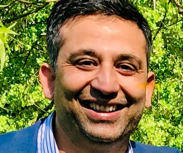 Dr Zubin Grover